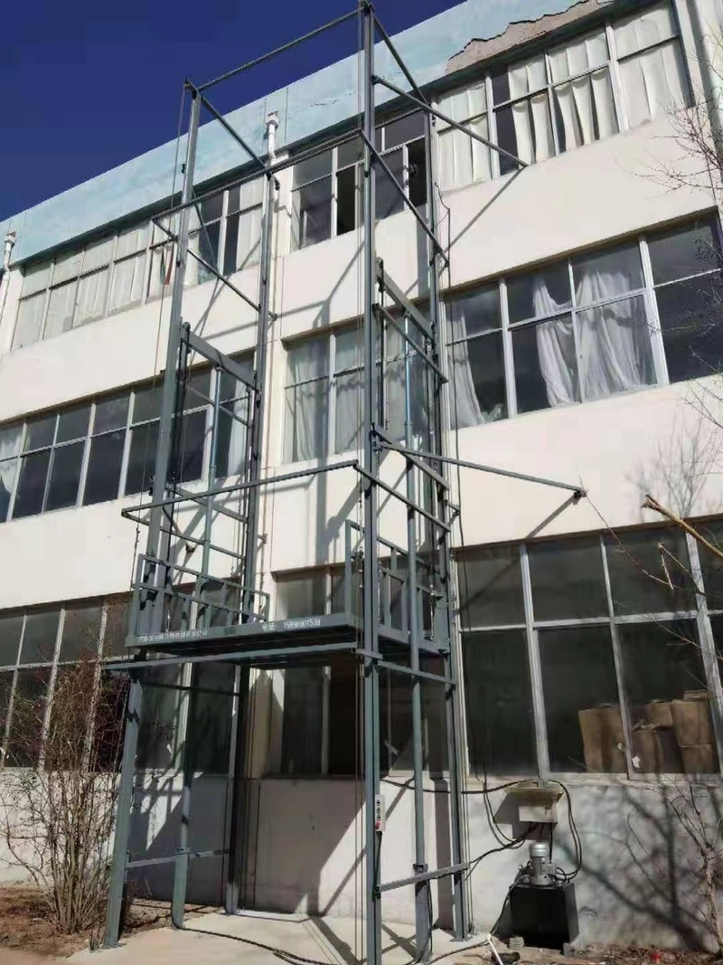 新乡室外贴墙货梯